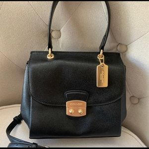 NWT Coach Avery Grain Leather Black